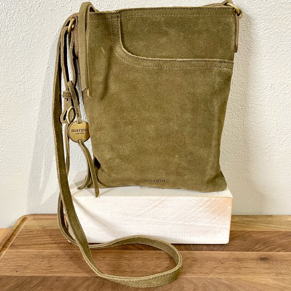 Margot NY Suede Crossbody Olive Green Zip Purse Pocket Boho Excellent Condition